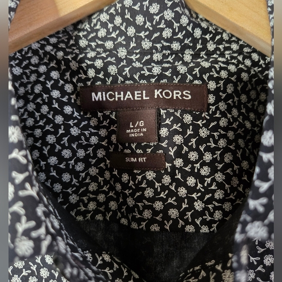 Michael Kors Men’s Slim Fit Short Sleeve Shirt Size Large NWOT - Picture 2 of 7